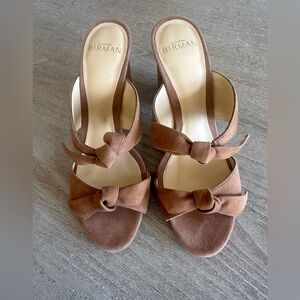 Alexander Birman Clarita Dual-Bow
Block Heel size 36 1/2